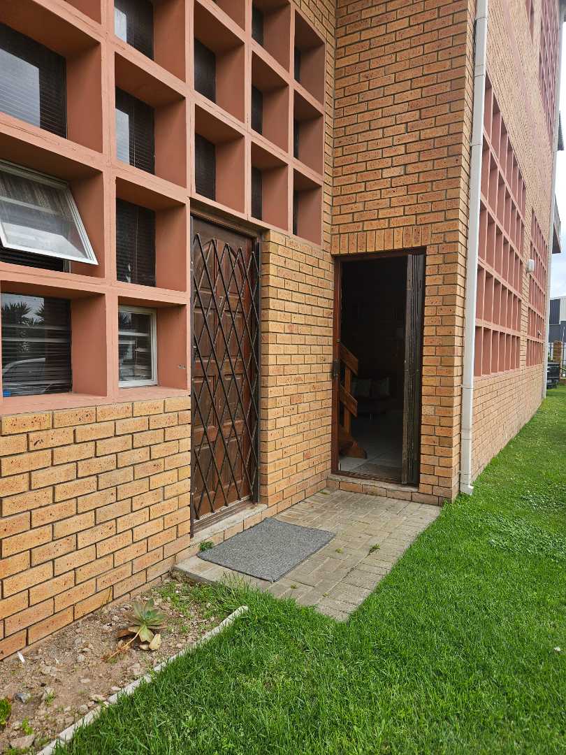 To Let 1 Bedroom Property for Rent in Bluewater Bay Eastern Cape